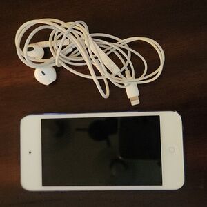 Apple iPod touch In Blue (6th Generation 2015), model number A1574 64gb